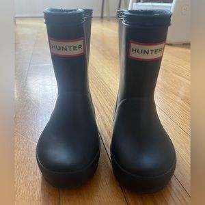 Toddler size 5 US hunter boots
